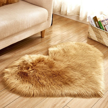 שטיח בצורת לב קטיפה